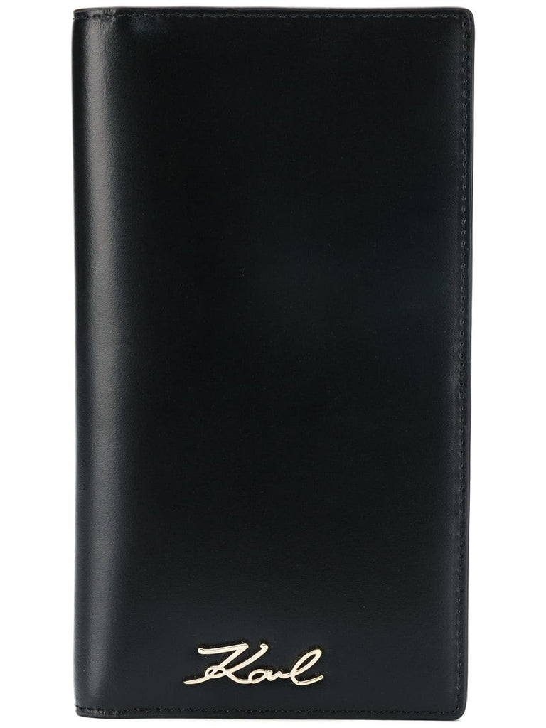 Signature Travel wallet