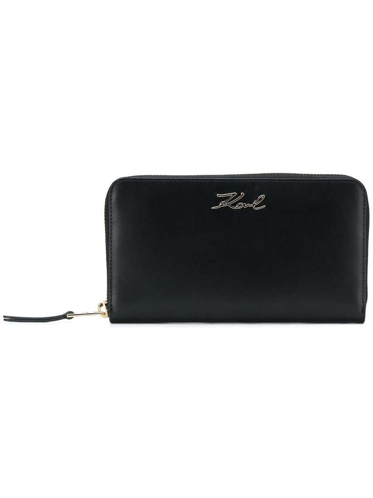 Signature zip around wallet