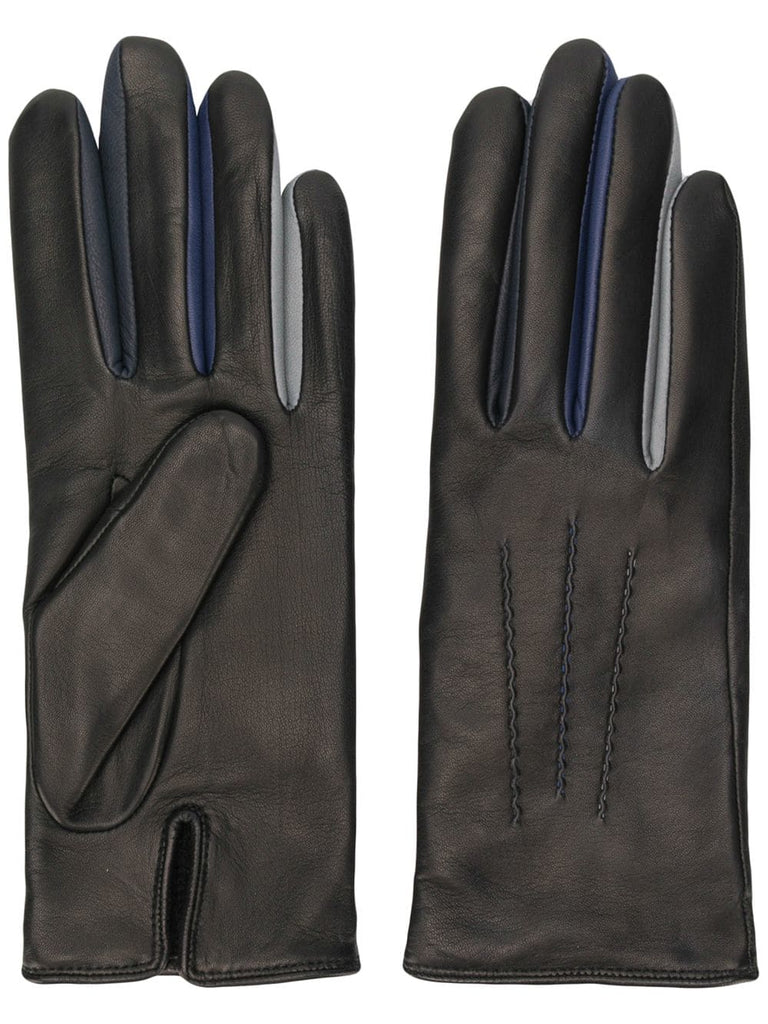 cut out detailed gloves