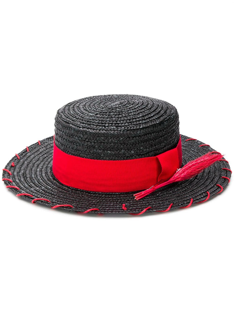 flat brim straw hat