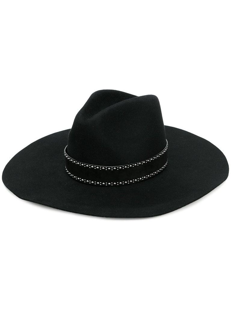 wide brim hat