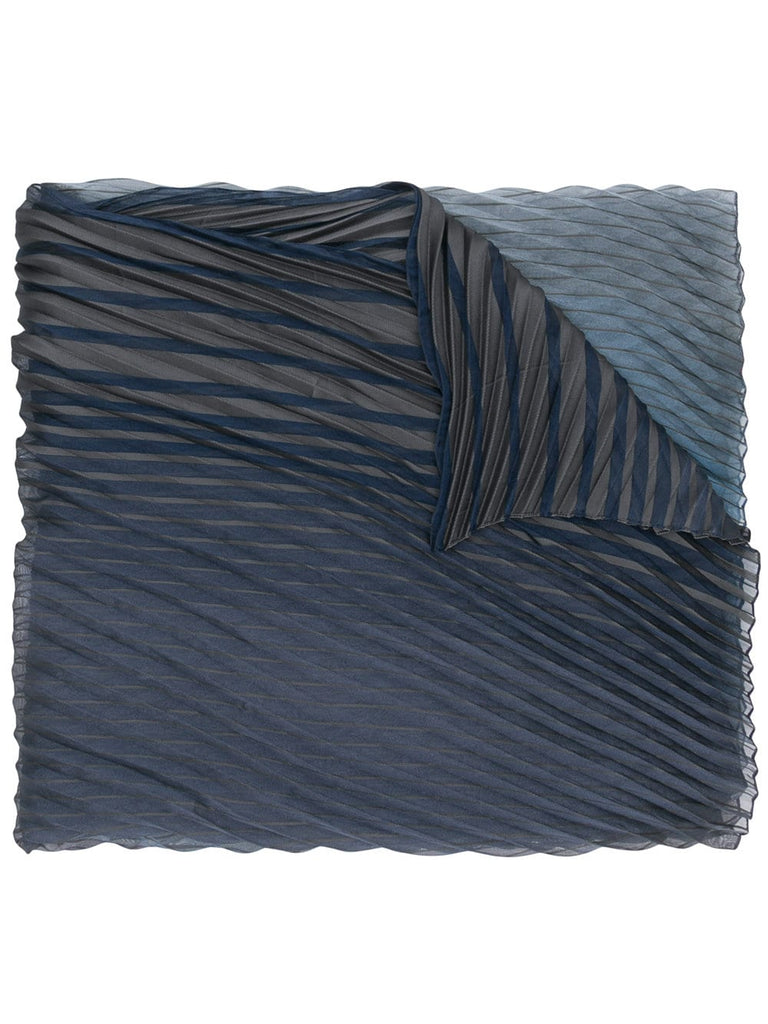 pleated scarf