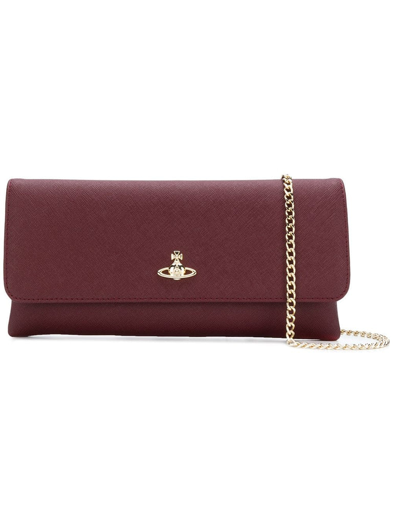 Victoria flap closure clutch