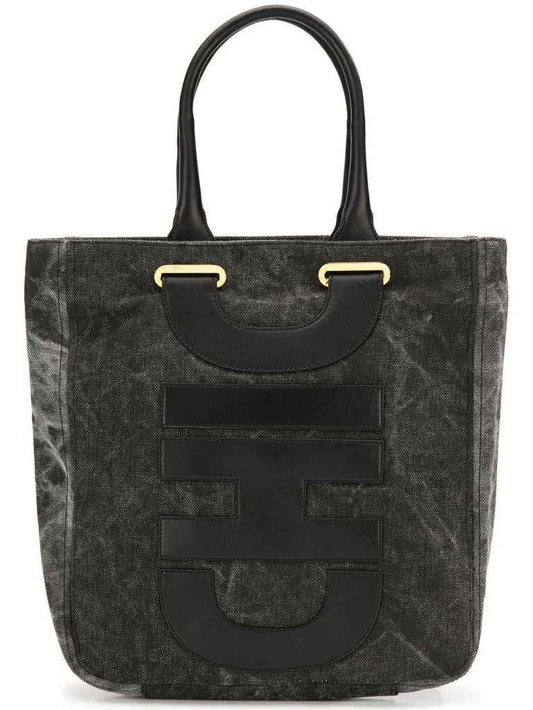 Chic tote bag