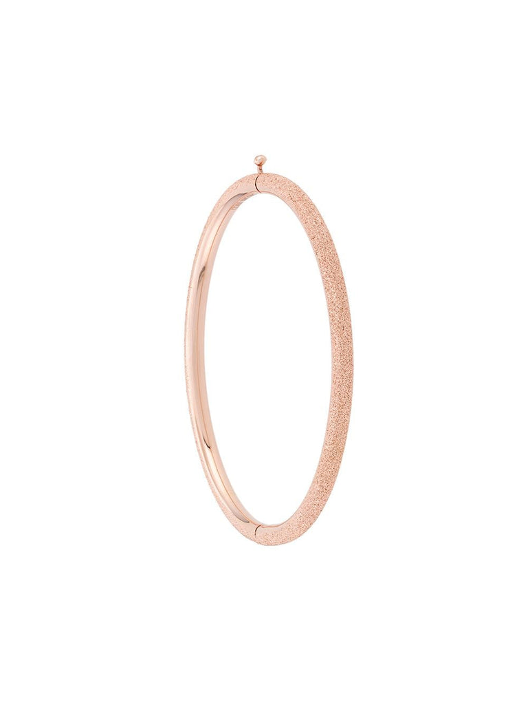 18kt rose gold Florentine Finish oval bangle