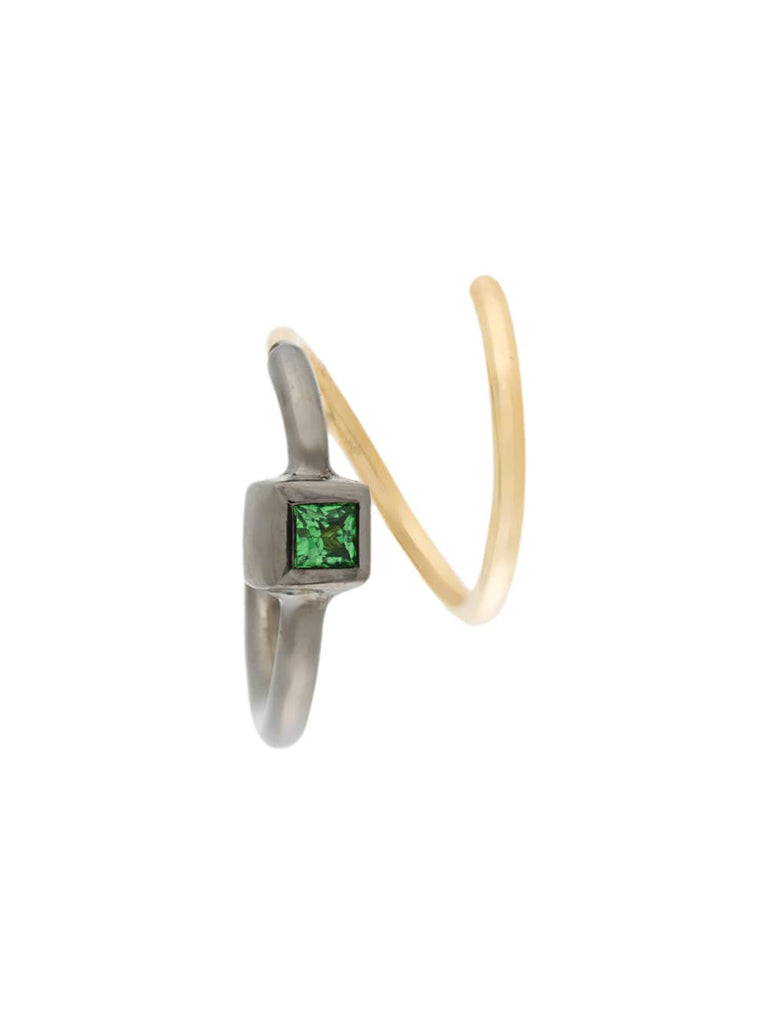 Ava Vert twirl tsavorite earring