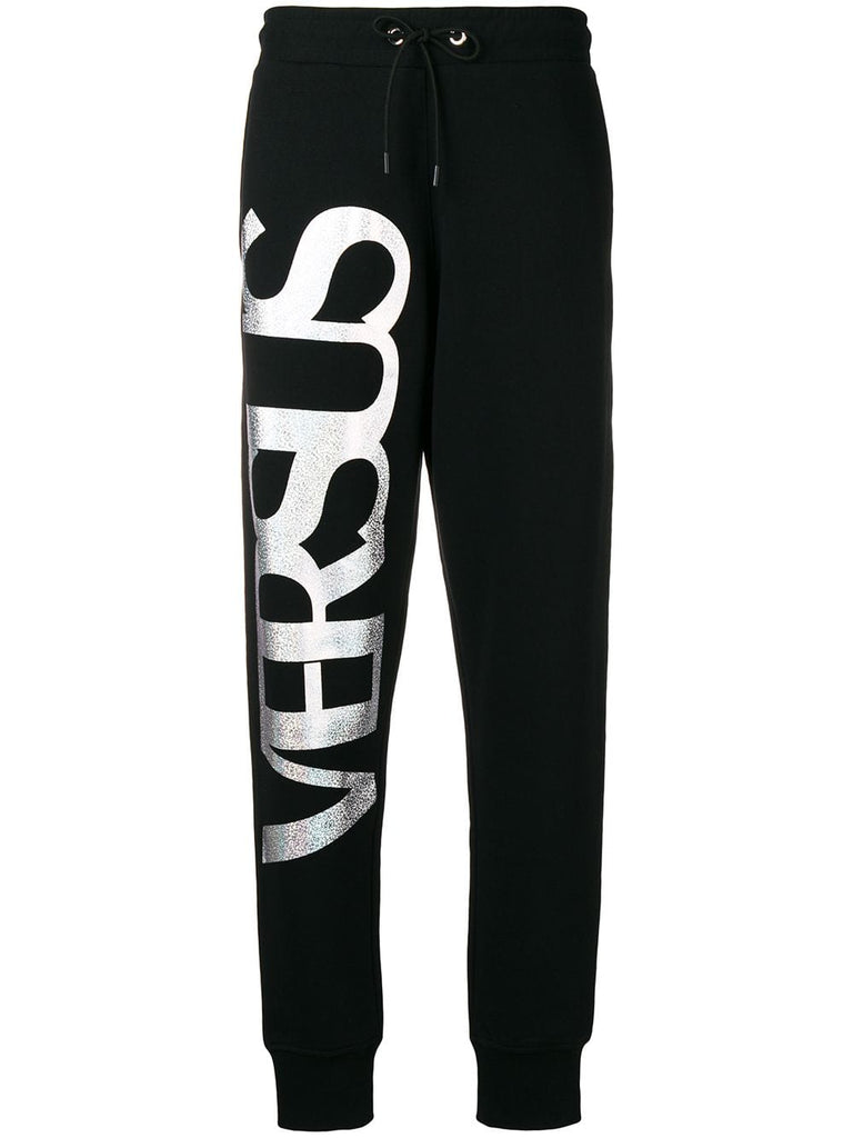 logo joggers