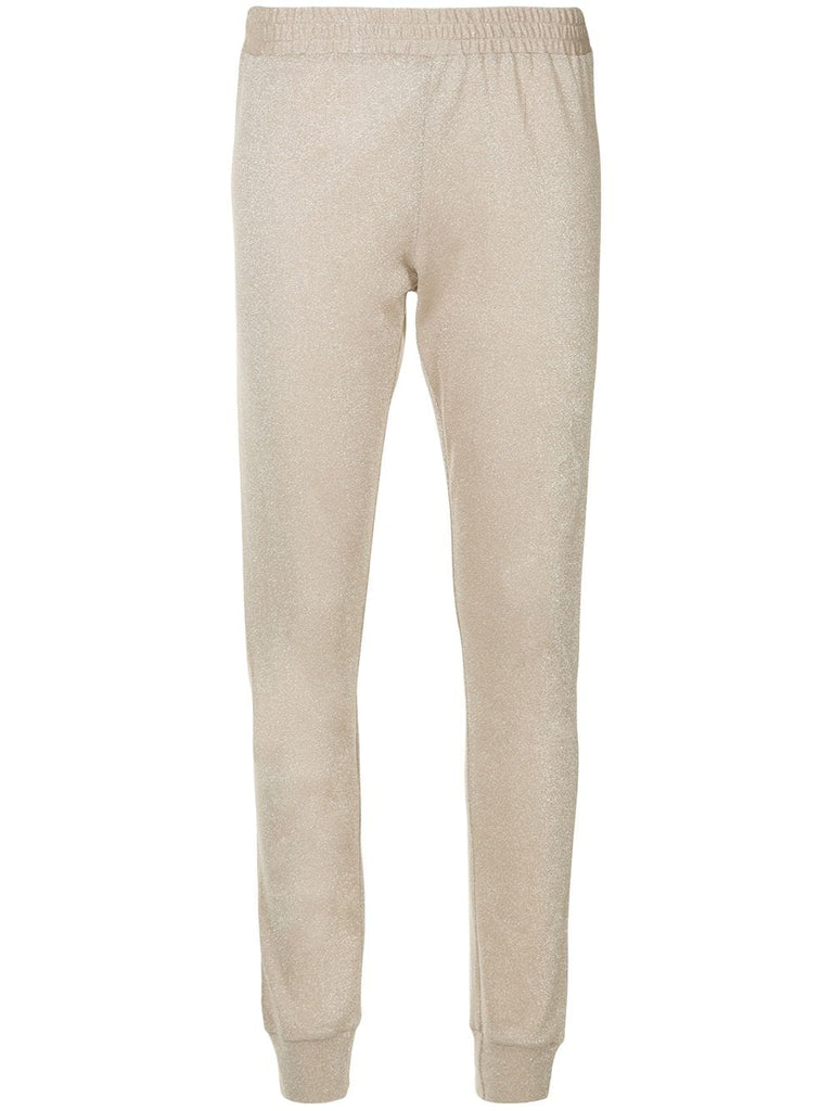 slim-fit tapered trousers