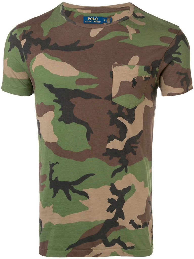 camouflage print T-shirt