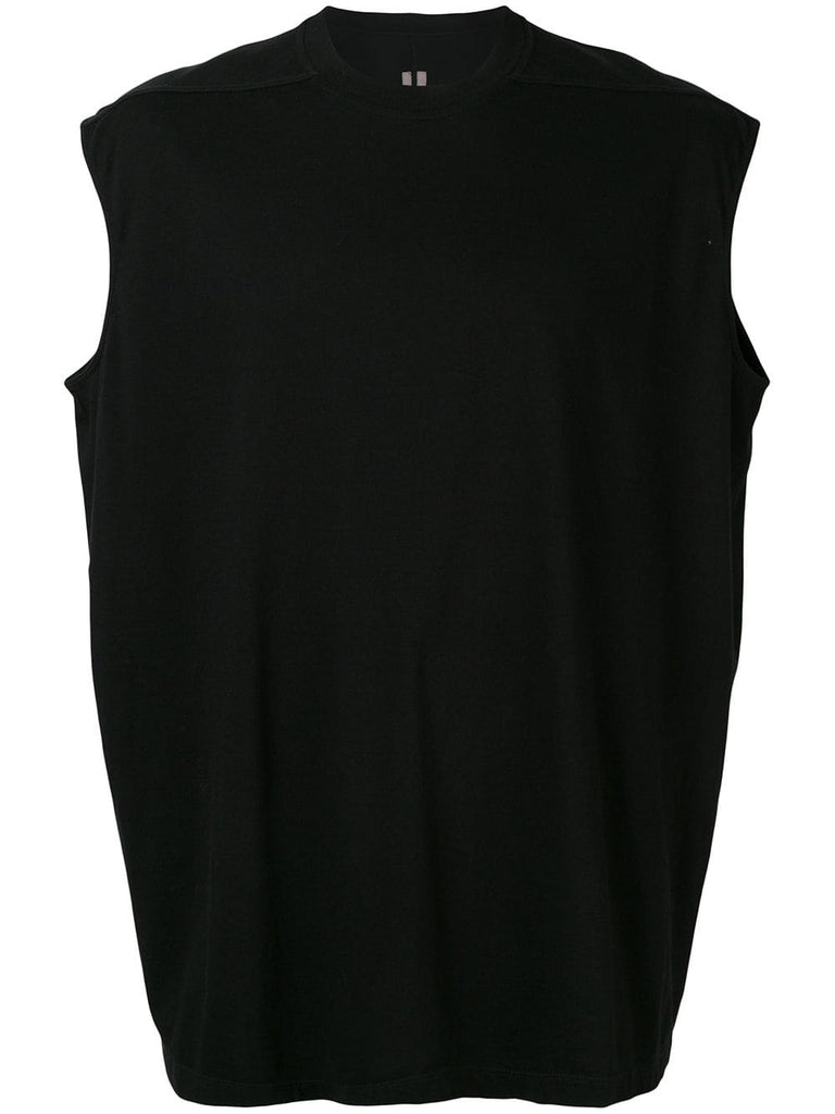 sleeveless T-shirt