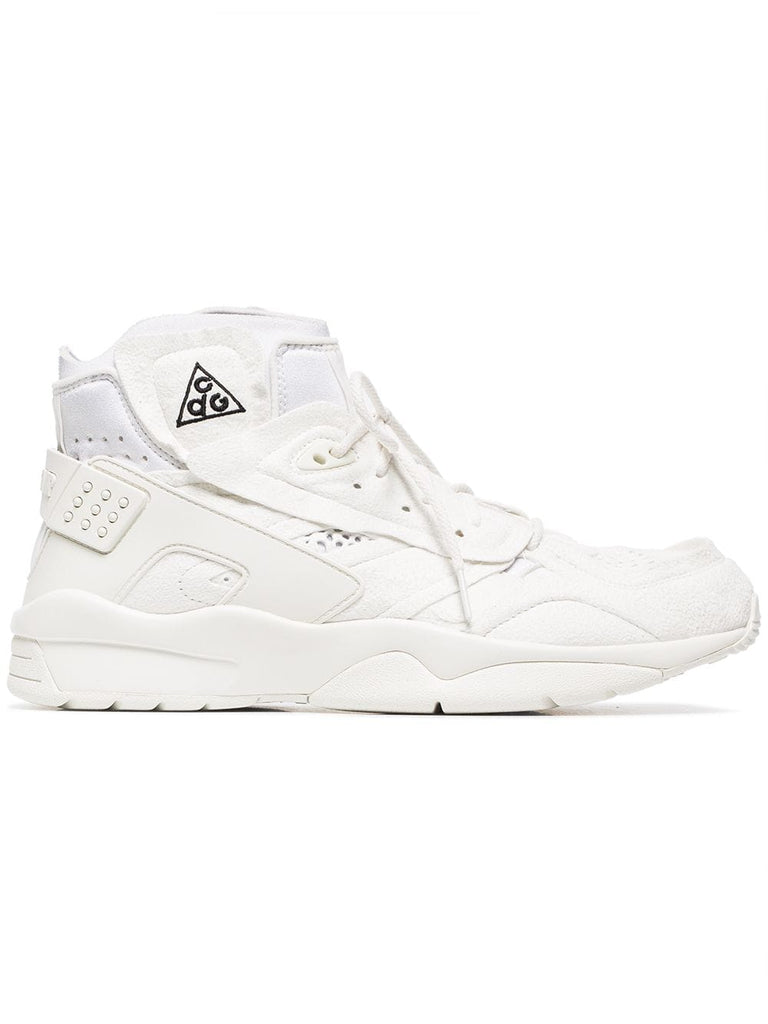 x comme des garcons white acg mowab sneakers