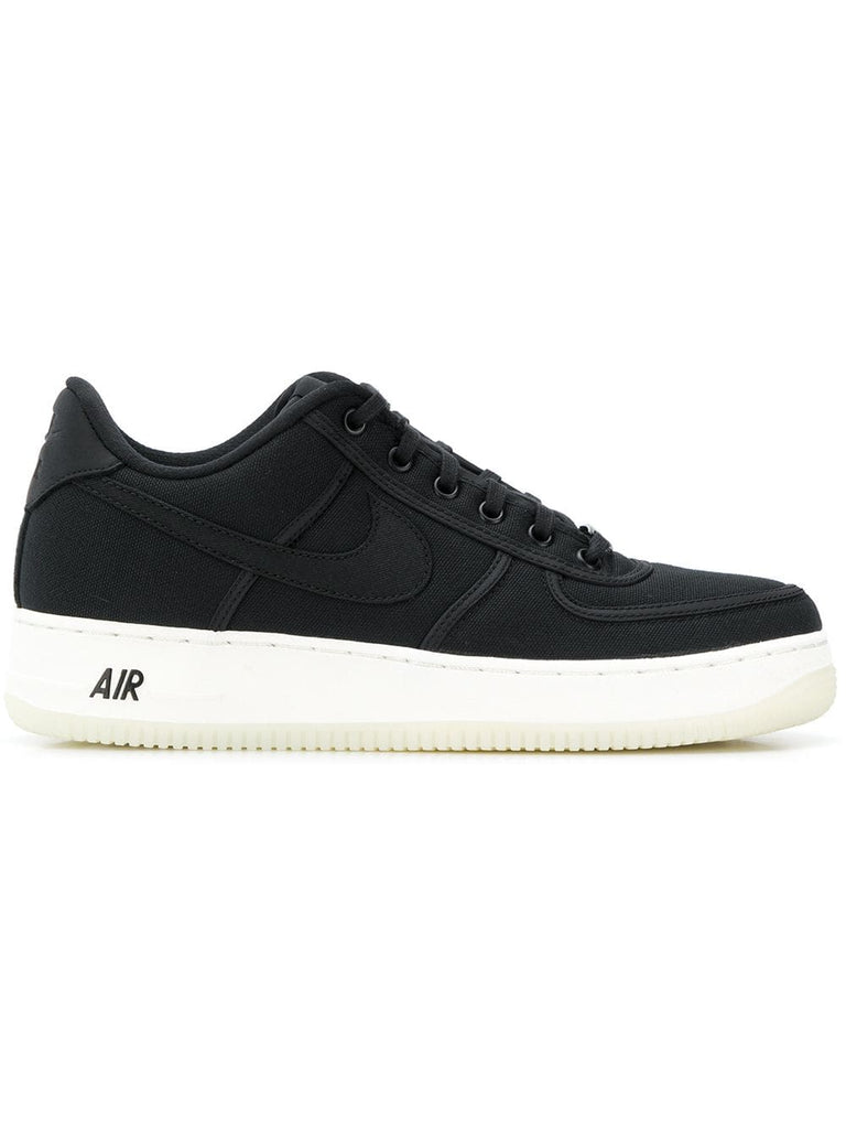 Air Force 1 low-top sneakers