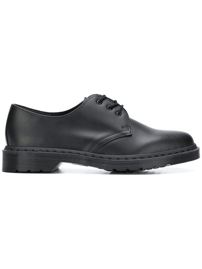 lace-up derby shoes