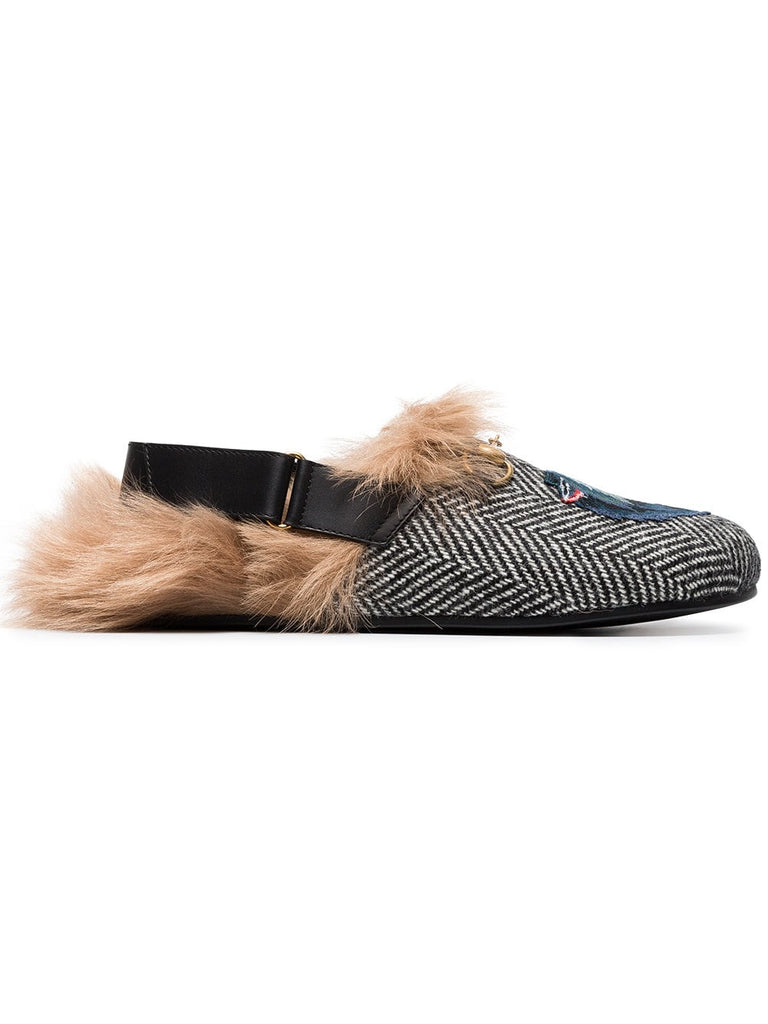 Fur herringbone slippers with wolf head