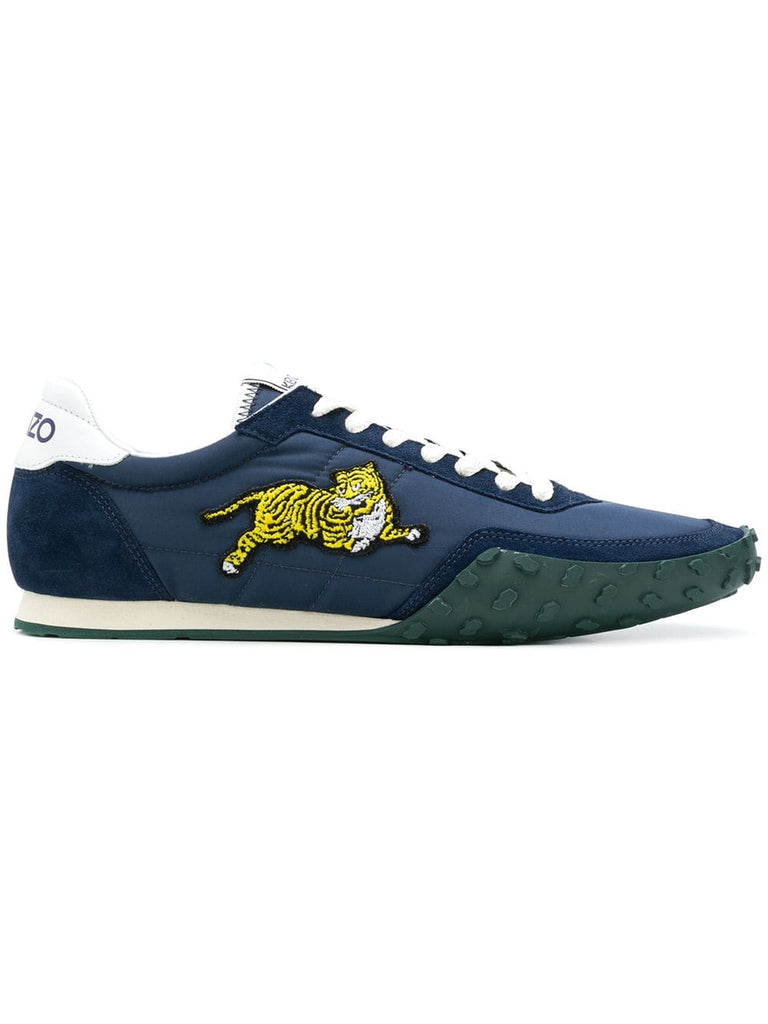 Tiger patch sneakers