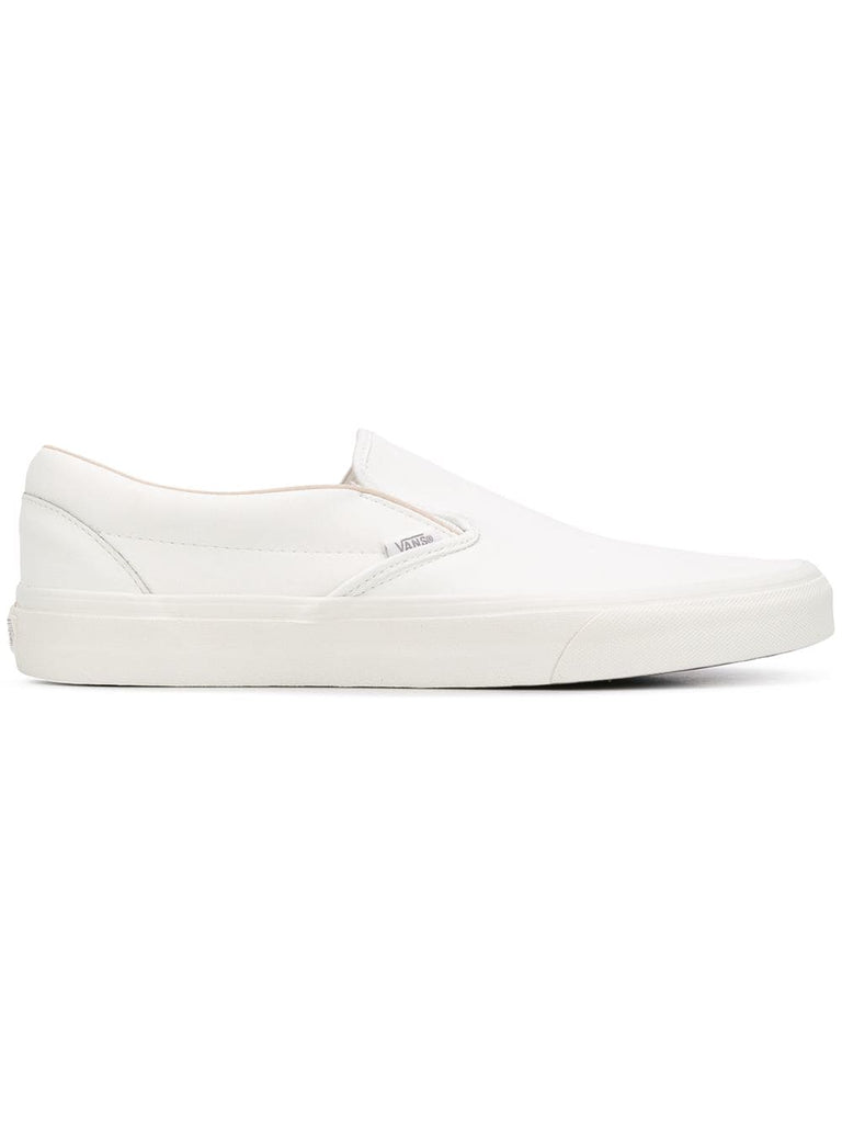 Vansbuck Classic Slip-on Shoes