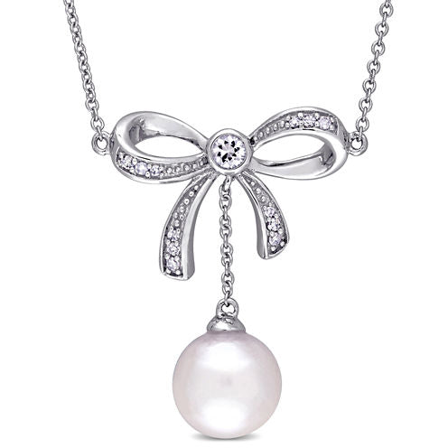 Laura Ashley Womens Diamond Accent Cultured Freshwater Pearls 10K Gold Bow Pendant Necklace