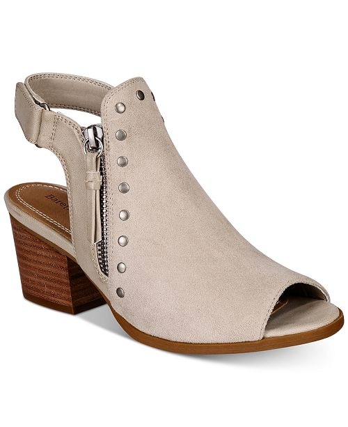 Bare Traps Ivella Block-Heel Booties